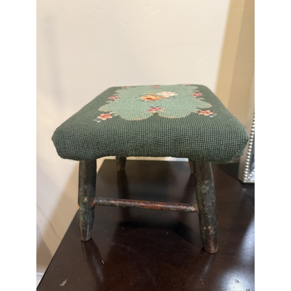 Vintage Floral Needlepoint Footstool Wood Rectangular  Green‎ ~9x12" Estate